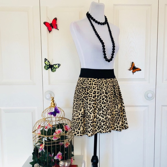 📂 Zara Animal Print Shorts Skort Small - Picture 7 of 9